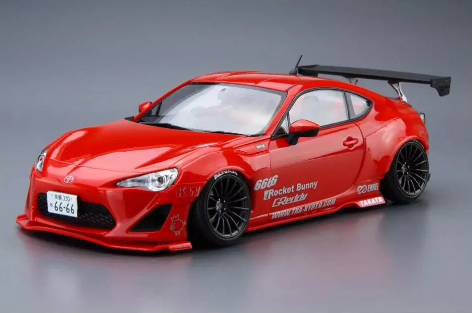 1/24 модель автомобиля Toyota 86 ракета кролик ENKI C 05093