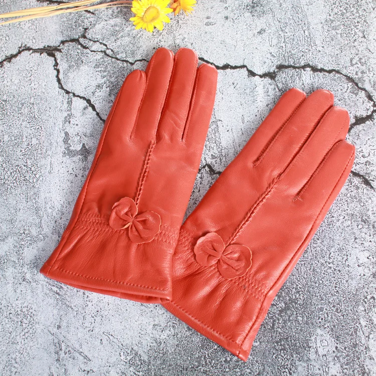 

Gloves & Mittens