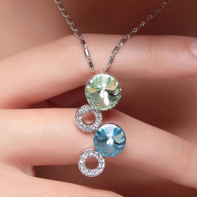 Ожерелье из натуральных кристаллов Сваровски с круглой подвеской в виде Круга