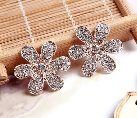 

100pcs/lot 2 style metal rhinestone buttons 6 petals Pearl Button For Hair Flower Accessories Wedding Invitation decoration