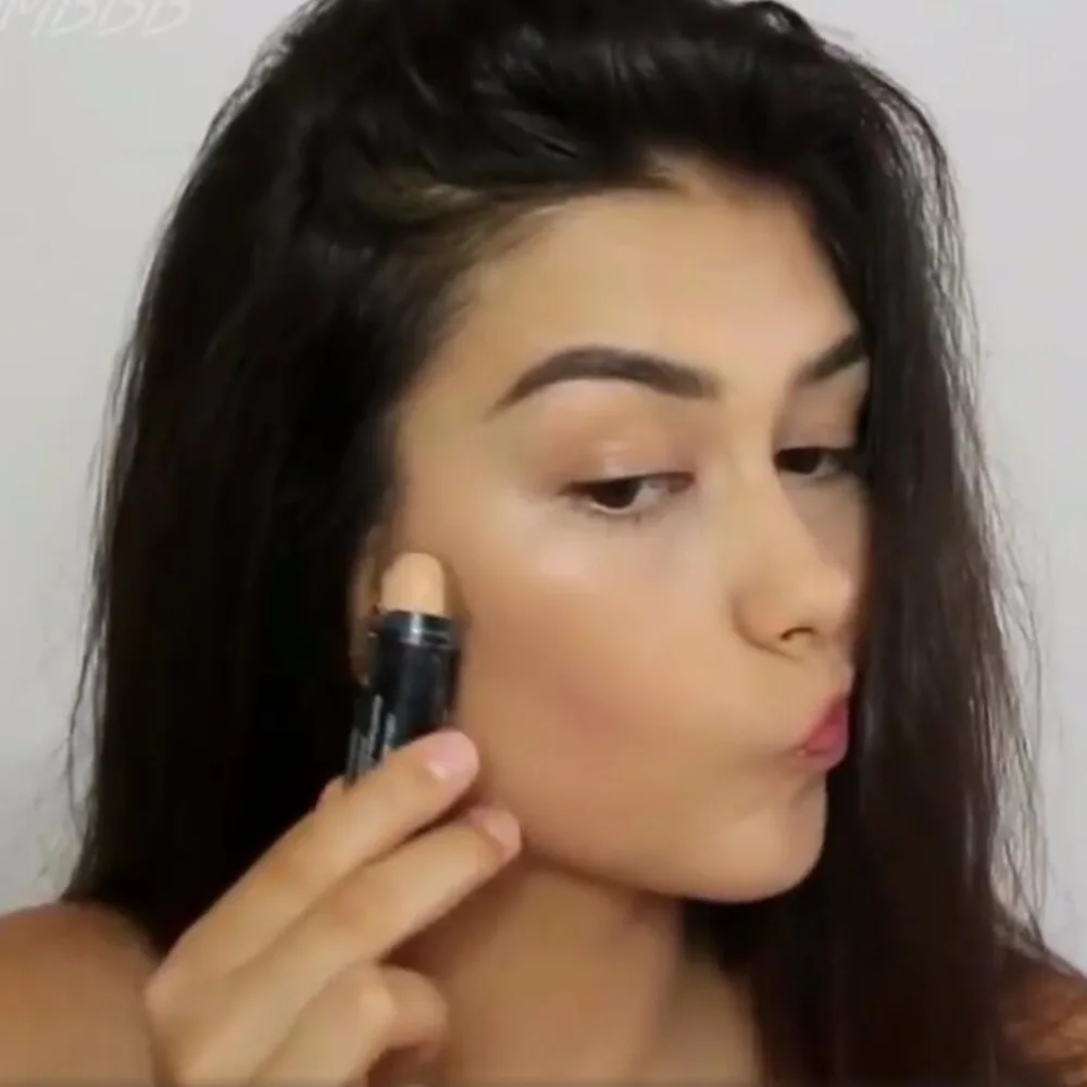 

Новый Ночной макияж для свиданий кремовый невесомый консилер, который легко вписывается в кожу для незаметной отделки естественного цвета ...