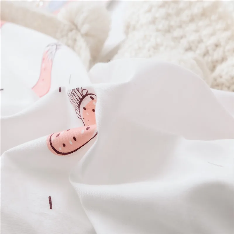 Розовое постельное белье с изображением клубники 3/4 шт геометрические узоры