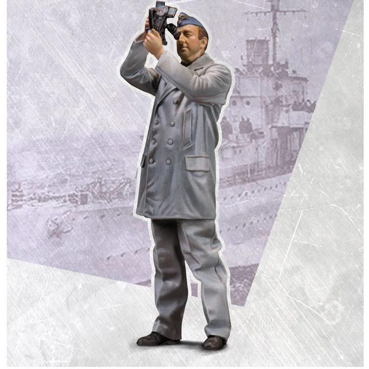 

1/35 FIRST WATCH OFFICER, Resin Model figure Soldier GK, World War II military theme, Unassembled and unpainted kit