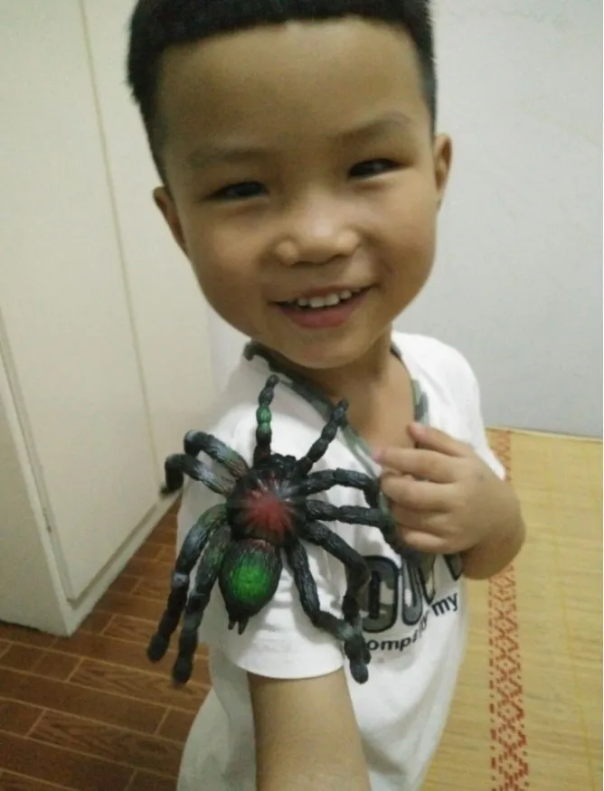 Реалистичная игрушка-розыгрыш спайдермена страшная модель животного-Большая