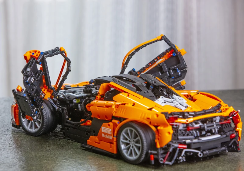 В наличии 20087 техника серии MOC-16915 Оранжевый Супер гоночный автомобиль модель
