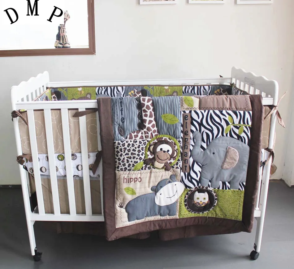 

7pcs Embroidery kit berço baby cradle crib bedding baby comforter Cotton Crib Bed Linen (4bumpers+duvet+bed cover+bed skirt)