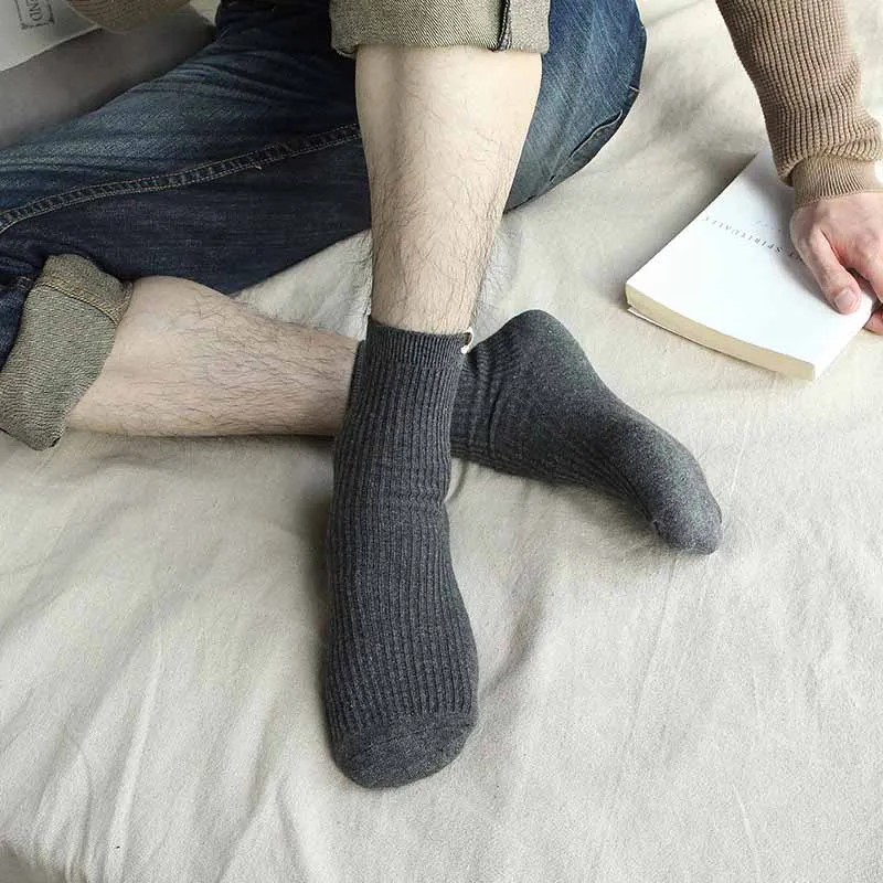 2019 осенне зимние повседневные мужские носки средней длины носок однотонного