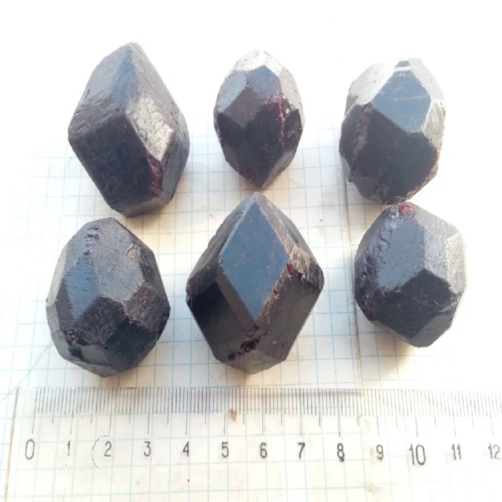 

Natural garnet original stone large particles Wine red Natural Reiki quartz mineral about