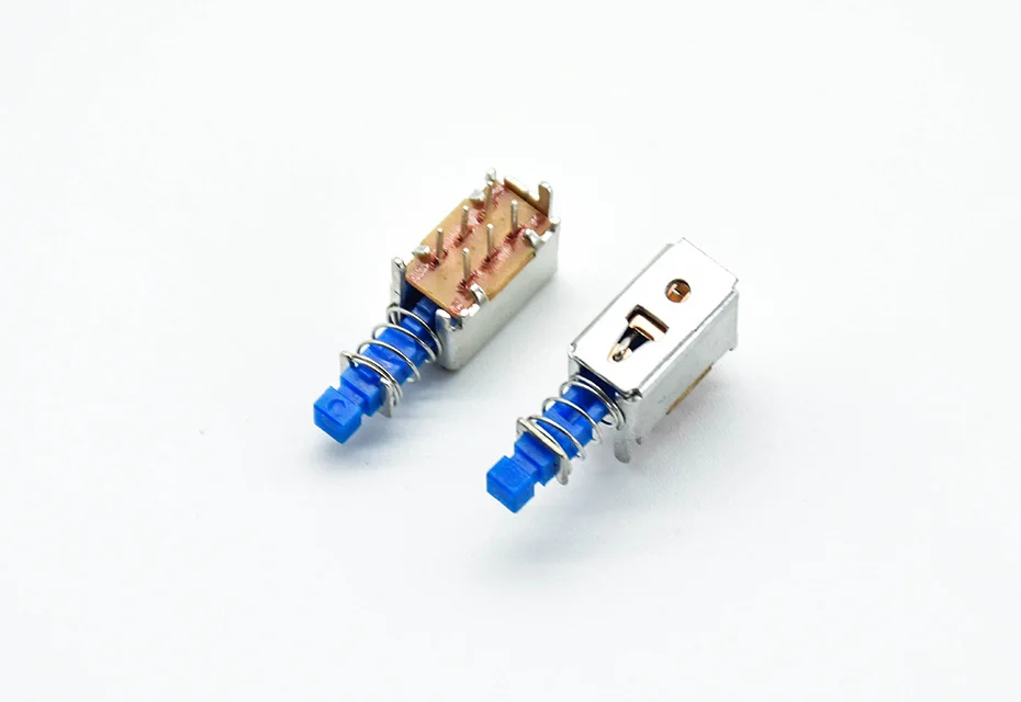 10pcs правый угол PCD Мгновенный кнопочный переключатель DPDT двухполюсный 6 Pin самоблокирующийся ключ силовые выключатели черного, красного, синего, желтого A03/04