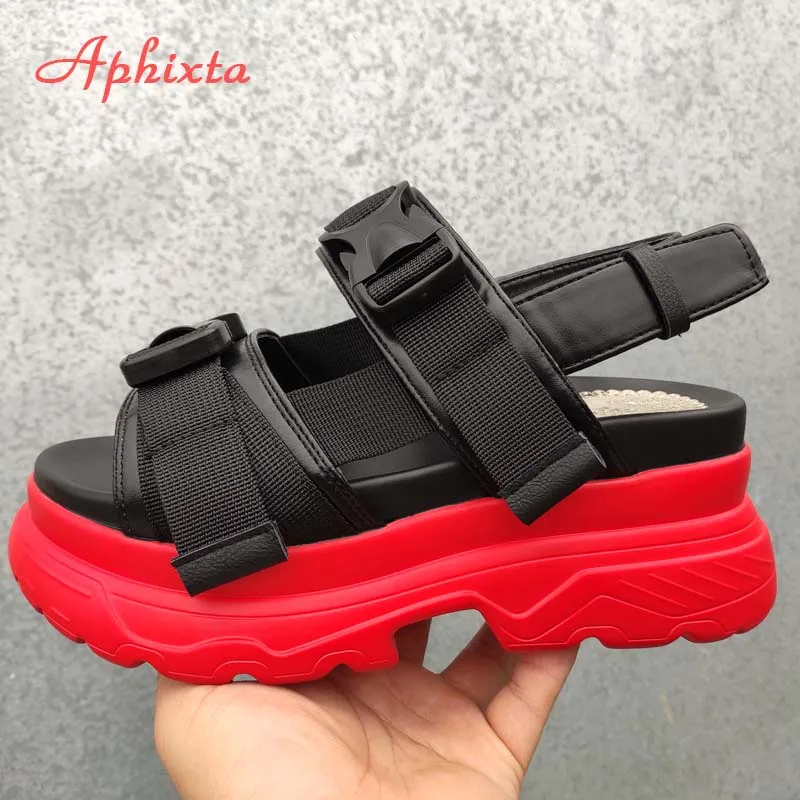 Red black Aphixta/; Босоножки на платформе; женская обувь; красная обувь на толстой танкетке; кожаные женские пляжные сандалии-шлепанцы с пряжкой; женская обувь - Цвет: Red black