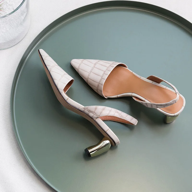 2019 модные летние босоножки с острым носком ботинки массивным каблуком из