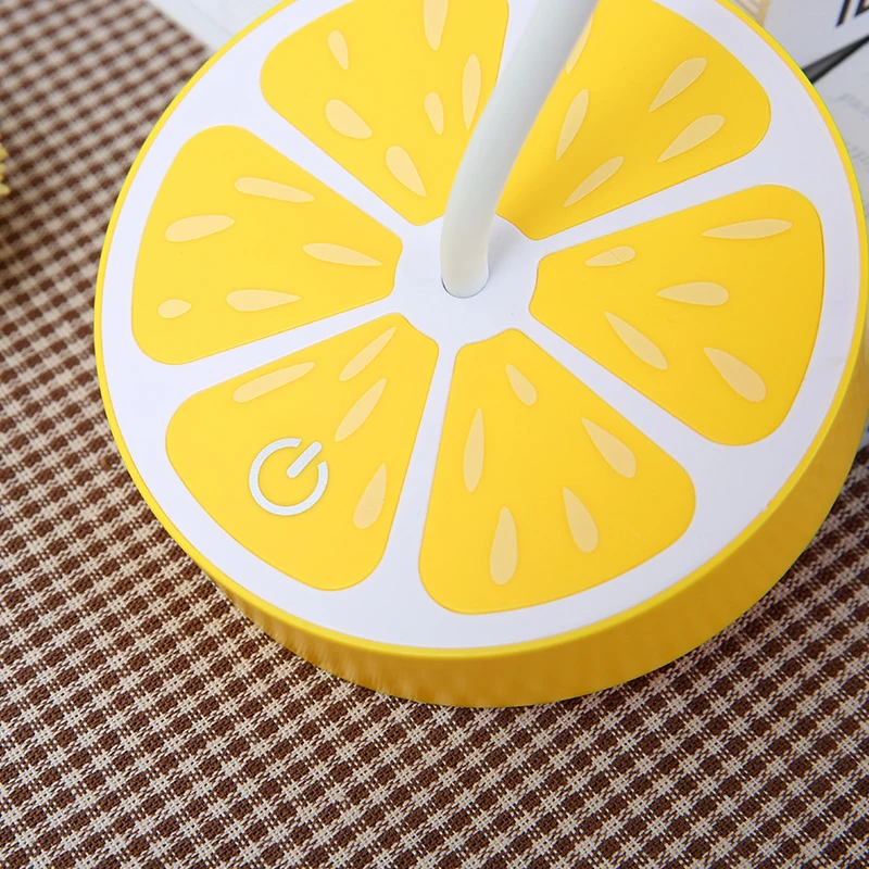 구매 [과일 테이블 램프] 크리 에이 티브 만화 과일 어린이 침실 충전 LED 램프 우유 램프를 먹이