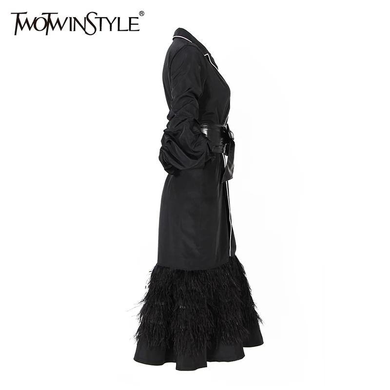 Ветровка TWOTWINSTYLE с перьями рукавом-фонариком из искусственной кожи высокой