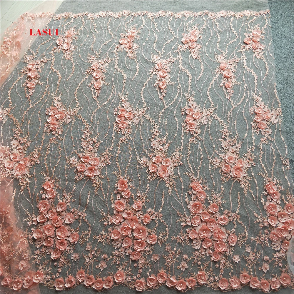 Кружевное платье LASUI объемное сатиновое с цветами и жемчугом расшитое блестками