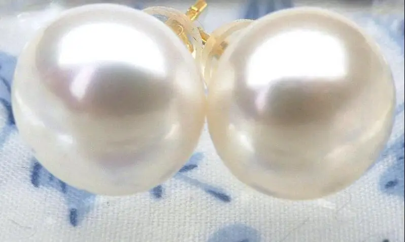 Selling Perfect round 9-10mm AAA+++ white south sea pearl stud earring