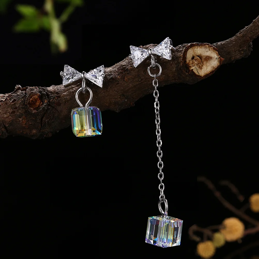 S925 Серебряные хрустальные серьги с бантом Асимметричная аллергия предотвращает