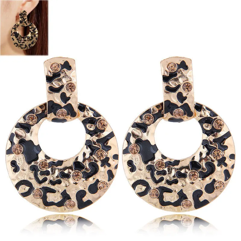 

Hot Selling Fashion, Simple And Delicate Earrings With Rings, Metal Leopard
