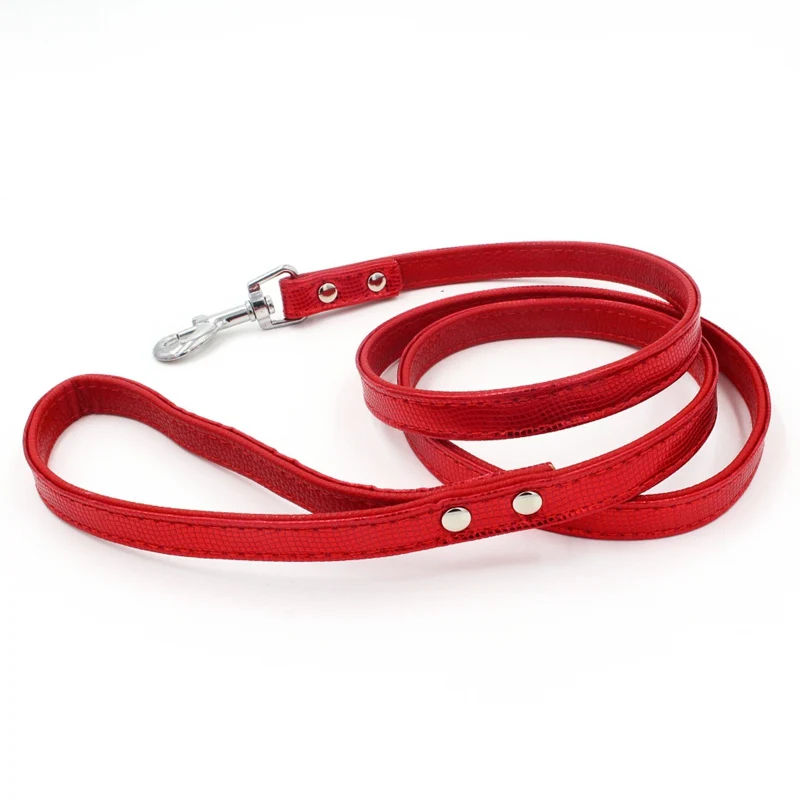 Прочный поводок собаки Удобная гладкая из искусственной кожи тяговых канатов