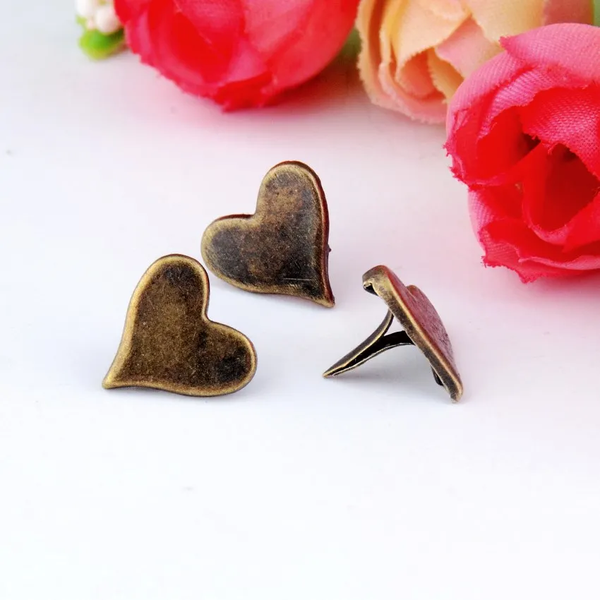 Free shipping 50PCs Bronze Pastel Heart Brads Scrapbooking Embellishment Holiday Decoration &amp Gift 11x11mm F0733 | Дом и сад