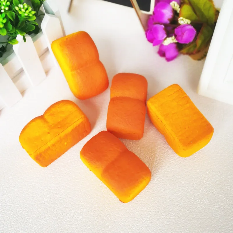 Медленный отскок из двух частей искусственная еда поддельная раннее образование