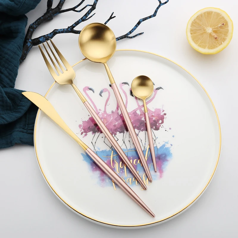 Vintage Western Luxury Pink Dinnerware 4pcs Knife Fork Tablespoon Teaspoon Food Dining Tableware Hot Selling Korean Cutlery Set