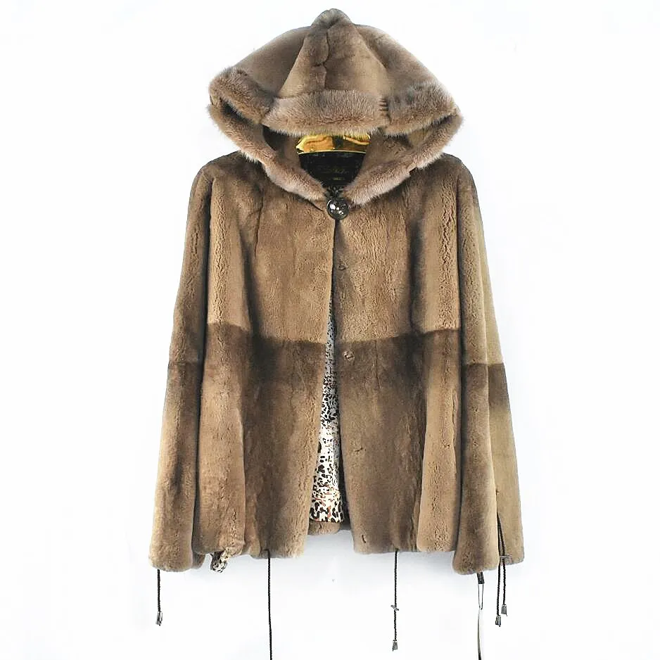 Coffee color 2018women's new natural real rabbit fur coat wearing a hat, mink fur accessories coat, warm fashion, suitable for autumn and wi - Цвет: Coffee color