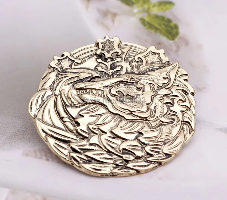 1pcs The Wind of Winter Direwolf Brooch Pin A Song Ice and Fire Charms Item-YY268 | Украшения и аксессуары