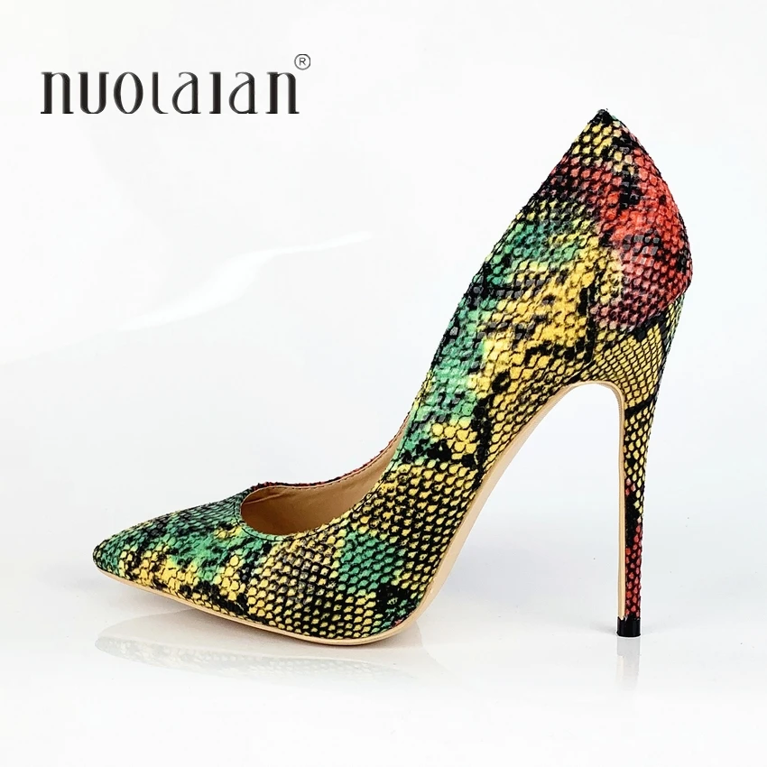 Женские вечерние туфли лодочки на шпильке брендовые со змеиным принтом