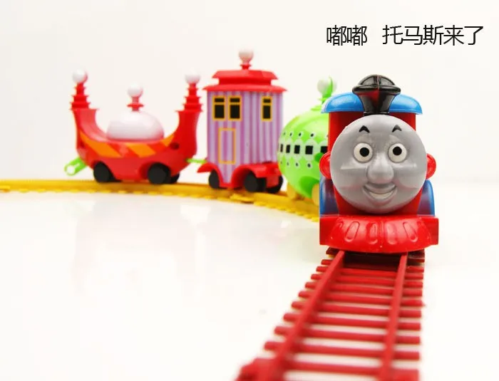 1 компл. паровозика Томаса Игрушечные лошадки Электрический железнодорожных