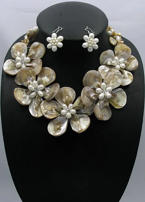 Бисероплетение бижутерия из бисера заявка массивное ожерелье жемчуга цветочное