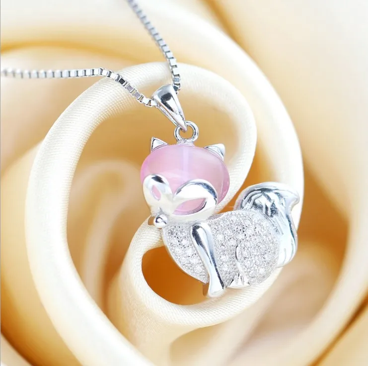 Серебряное ожерелье с подвеской-лисицей из стерлингового серебра 925 с гранатом и опалом для женщин.