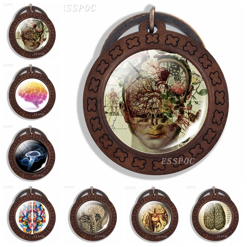 Винтажный деревянный брелок в стиле ретро стимпанк с головой человека фото