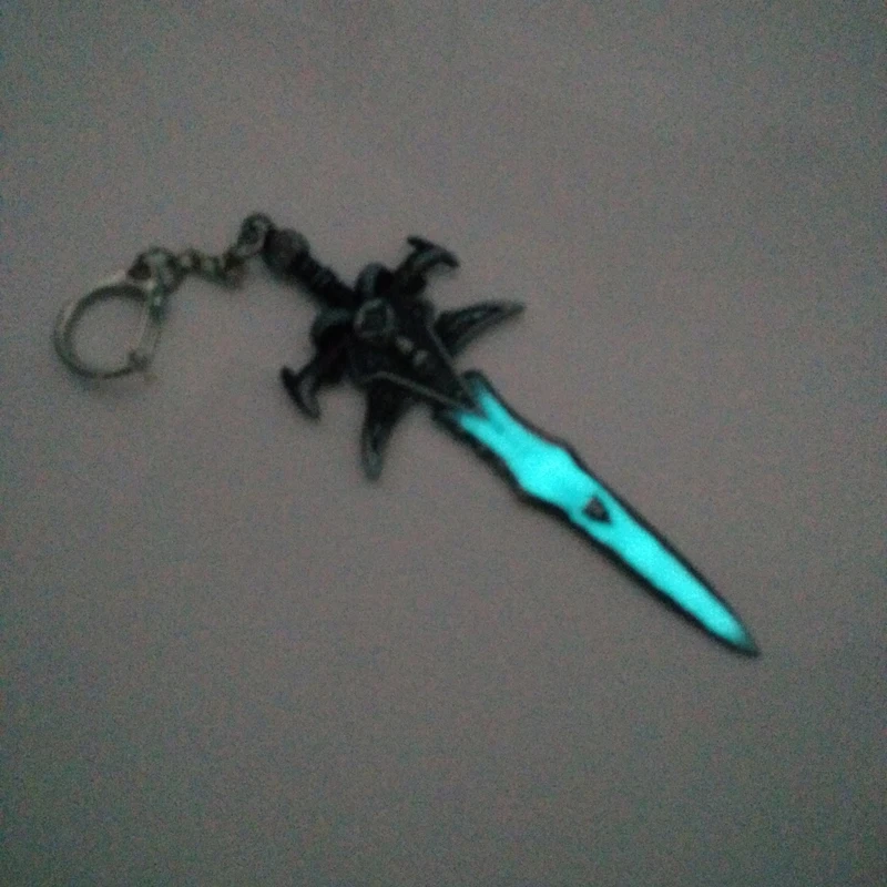 Dongsheng World of War Craft WOW демон Ван Frostmourne меч оружие светится в темноте которая ночью