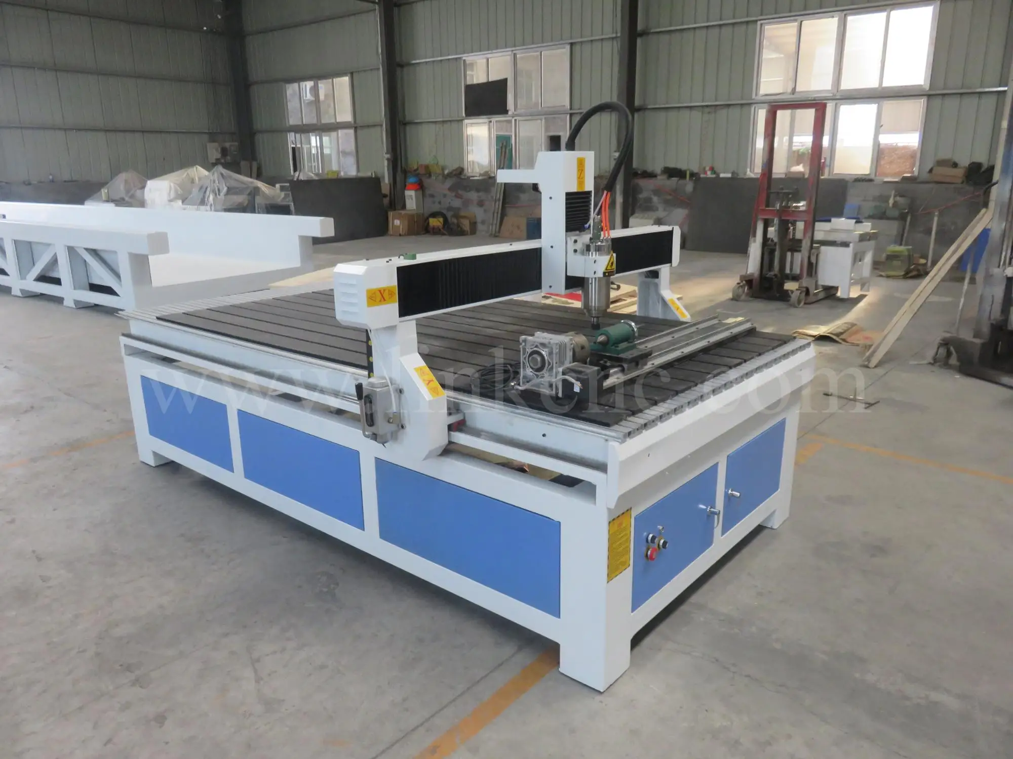 Настоящая картина деревянная дверь дизайн cnc маршрутизатор машина 1325 cnc маршрутизатор машина гравировки Сделано в Китае для металла и nonmetel