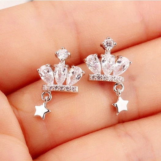 

Серьги с маленькой короной из циркония, женские темпераментные серьги в Корейском стиле с пятиконечной звездой
