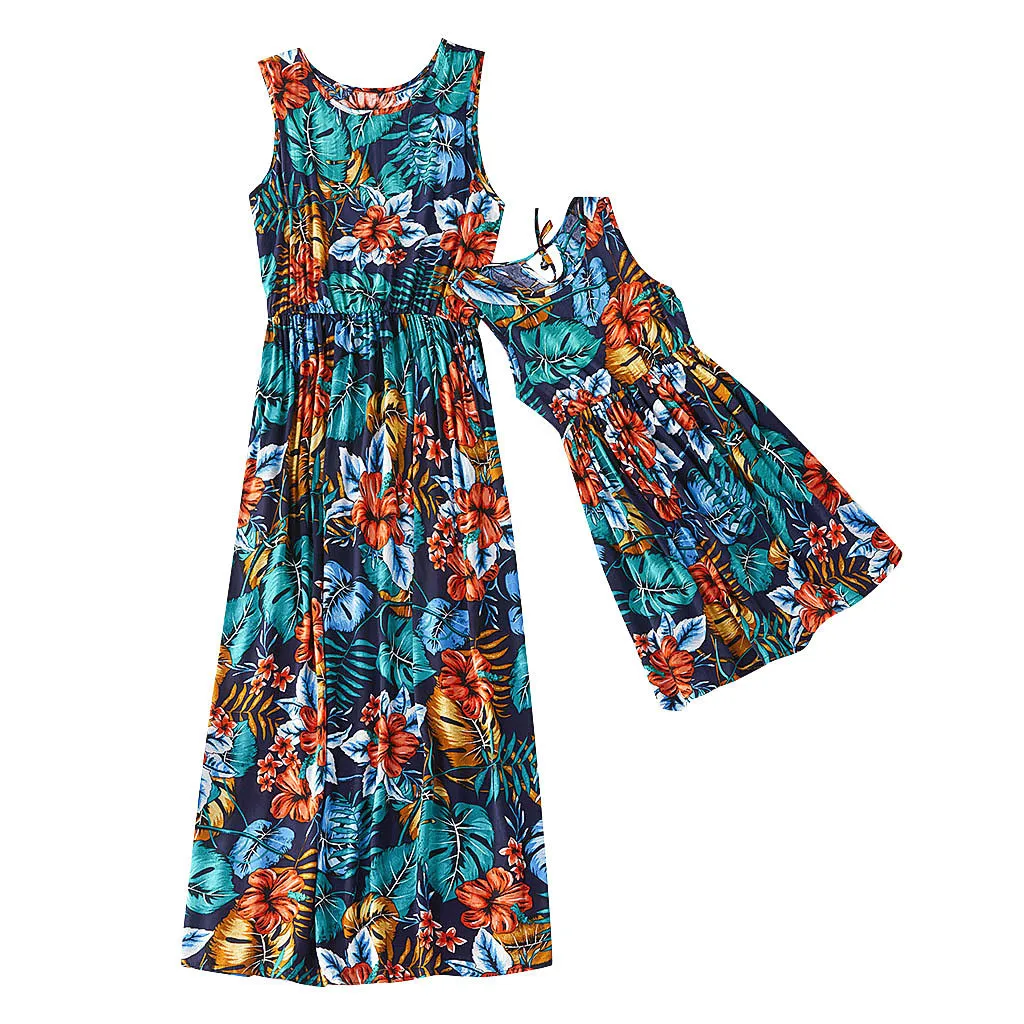 Летнее платье для мамы и дочки без рукавов с цветочным рисунком Одинаковая