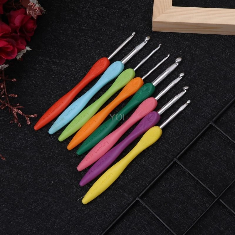 

8Pcs Bearded Needle Crochet Hooks Set Ergonomic Soft-Grip Handle Sewing Knitting Knitwear Tools