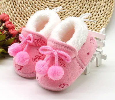 Зимняя теплая плюшевая обувь с мягкой подошвой для маленьких девочек 0 18 месяцев - Фото №1