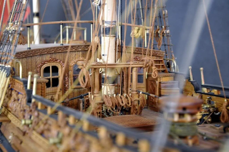 HMS Royal Caroline 1749 с Маст-1: 30