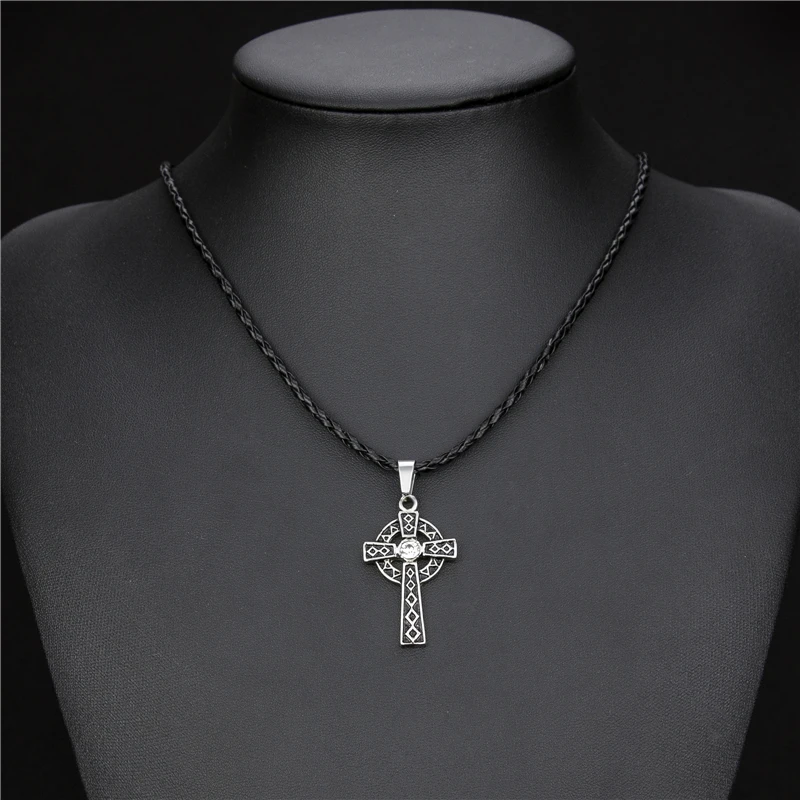 Мужской кельтский крест с фианитом кулон 24 дюймовым черным ожерельем бесплатная
