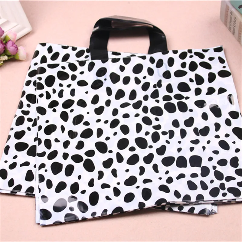 

High-density Polythylene Eco-friendly Fashion Cow Pattern Packaging with Handles 10pcs/lot 29*35cm Luxury Large Tote Bags