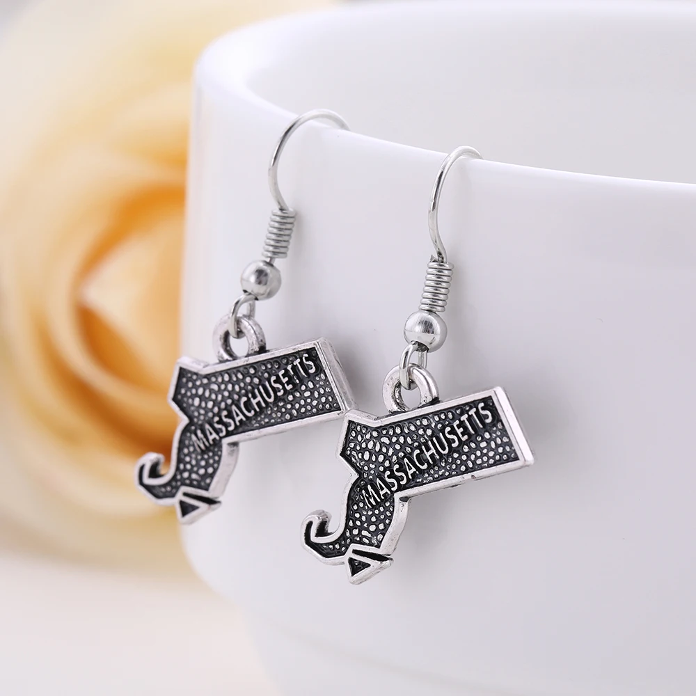 Fishhook USA State Map Earring MASSACHUSETTS And Pendants Outline Charm Antique Silver Color Charms Gifts | Украшения и