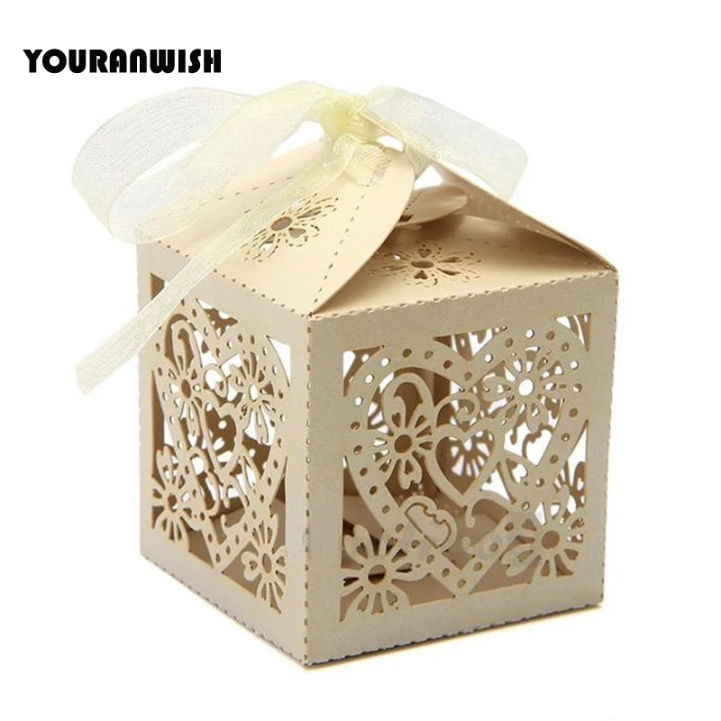 50 шт./лот Любовь Сердце Лазерная резка коробка конфет подарочные коробки с лентой