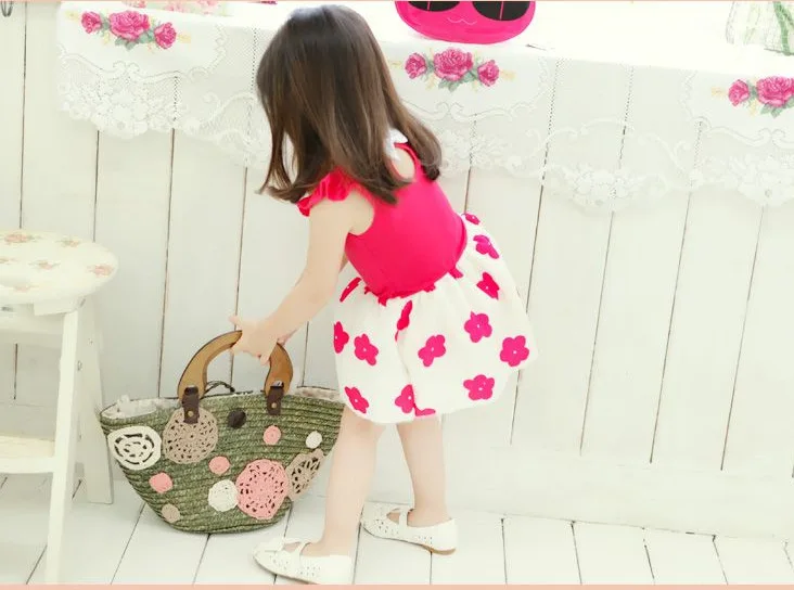 Корейские модели детских платьев с рукавами-летячими рукавами для девочек