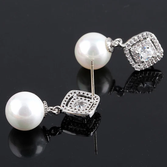 Серьги из серебра 925 пробы с цирконом и жемчугом