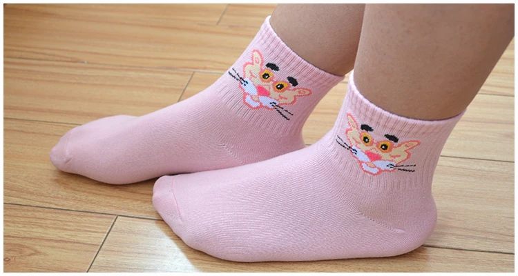10 пар/уп. белый Harajuku милые женские хлопковые носки милый мультфильм Мода для девочек короткие смешные носки с подарочной коробке
