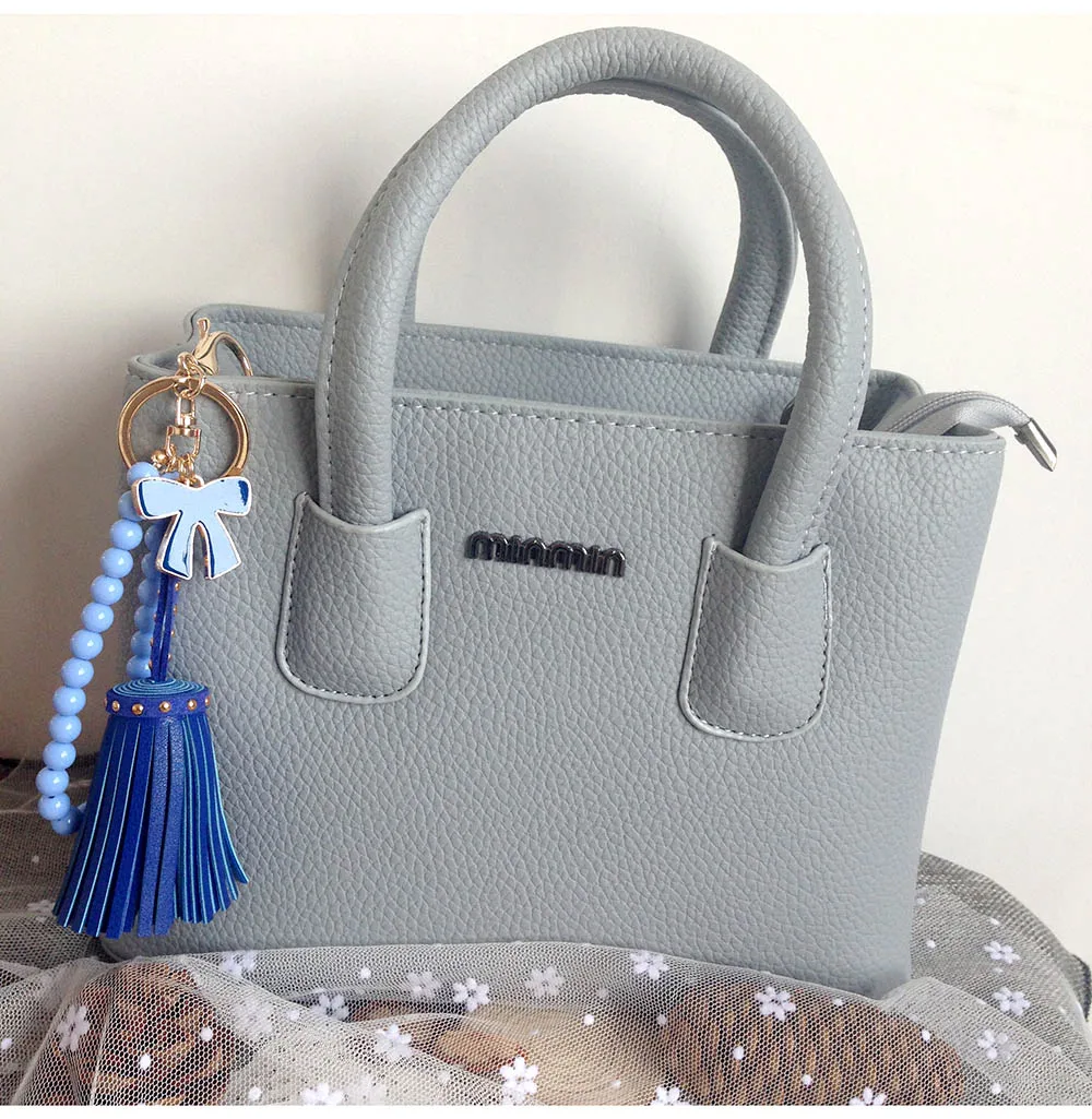 Брелок для ключей с кисточкой из искусственной кожи эмалированный брелок бантом