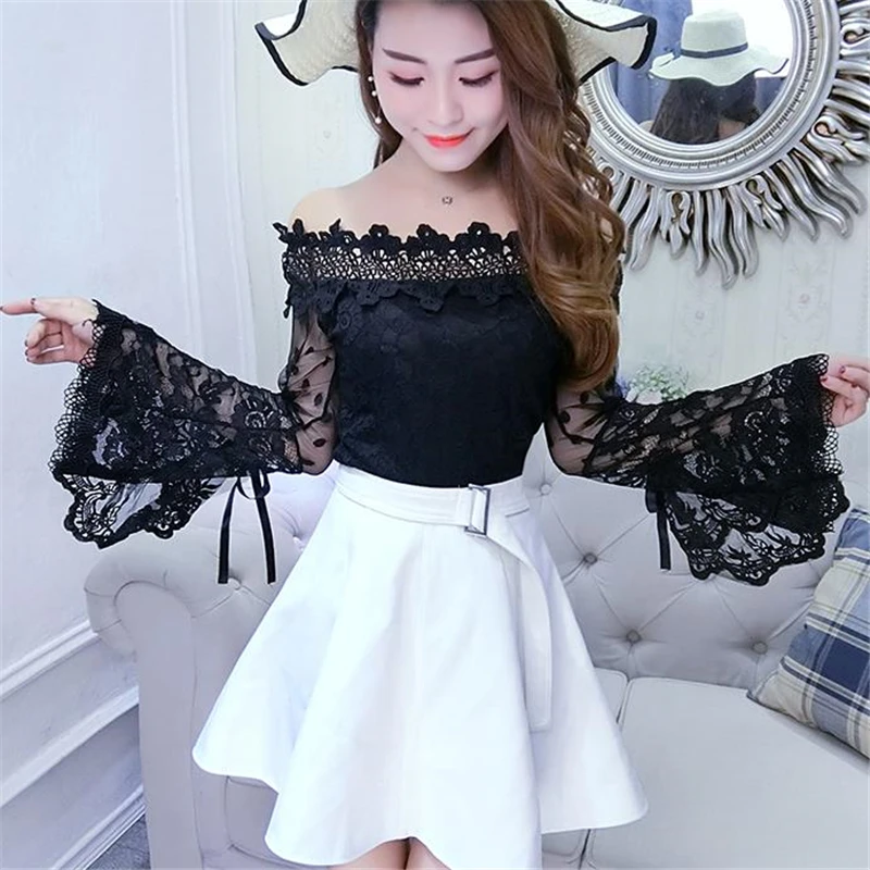 Женская рубашка осенняя кружевная блузка с расклешенным рукавом и цветочным