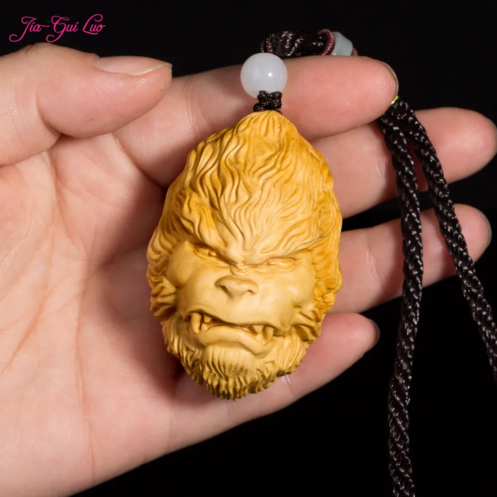 

JIA-GUI LUO Creative boxwood carving crafts monkey new Chinese home decoration solid wood ornaments Sun Wukong Pendant A022