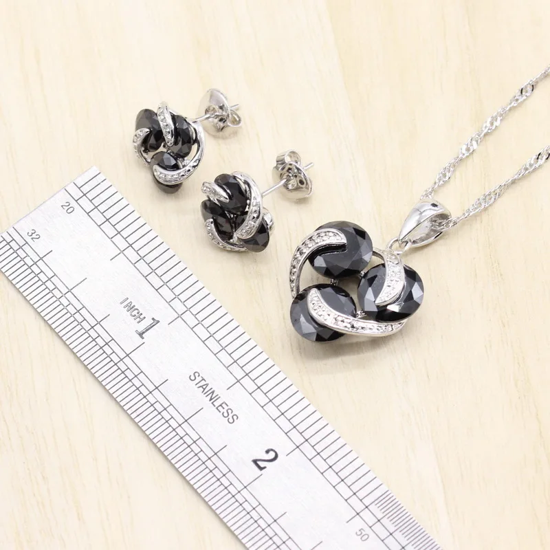 Женский ювелирный комплект из колье и серёг серебристого цвета|Ювелирные наборы|